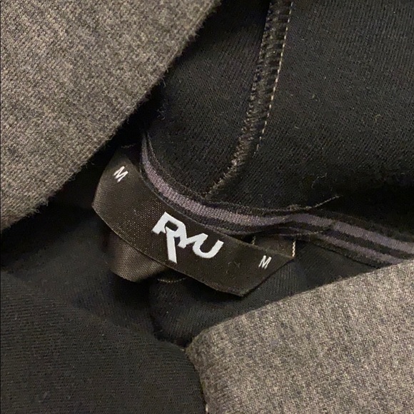 RYU Sweatshirt - Picture 6 of 9